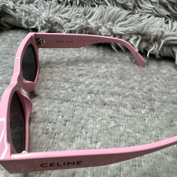 CELINE MONOCHROMS SIGNATURE SUNGLASSES - Picture 11 of 15
